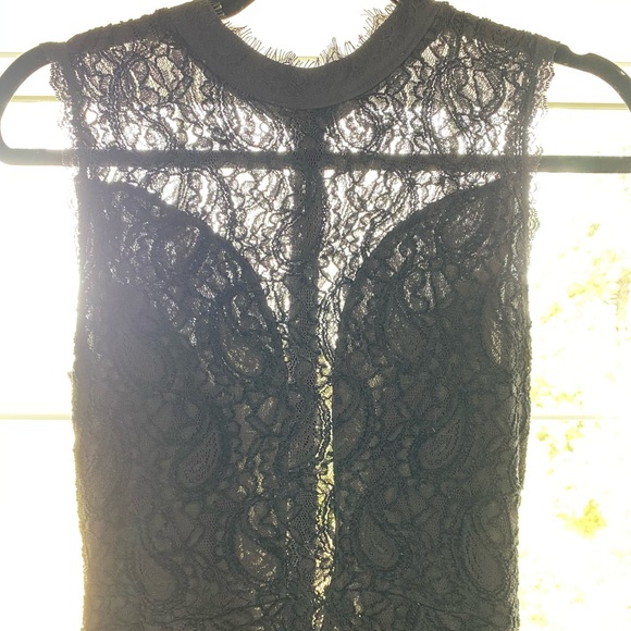 Sexy GUESS Fitted Black Lace Dress - Picture 2 of 12
